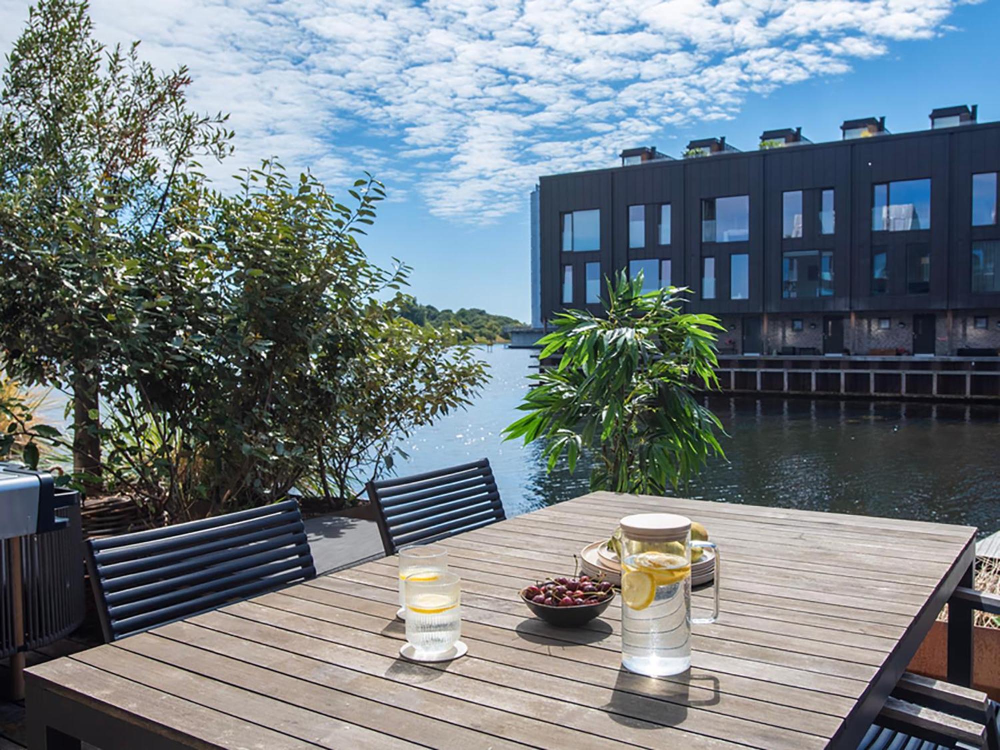 Sanders Pier - Fantastic 3-Bedroom Townhouse With Balcony Terrace โคเปนเฮเกน ภายนอก รูปภาพ